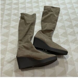 DONALD PLINER Lark WEDGE SLIMMING Stretch TALL Boot ALMOND Brown Tan Size 9